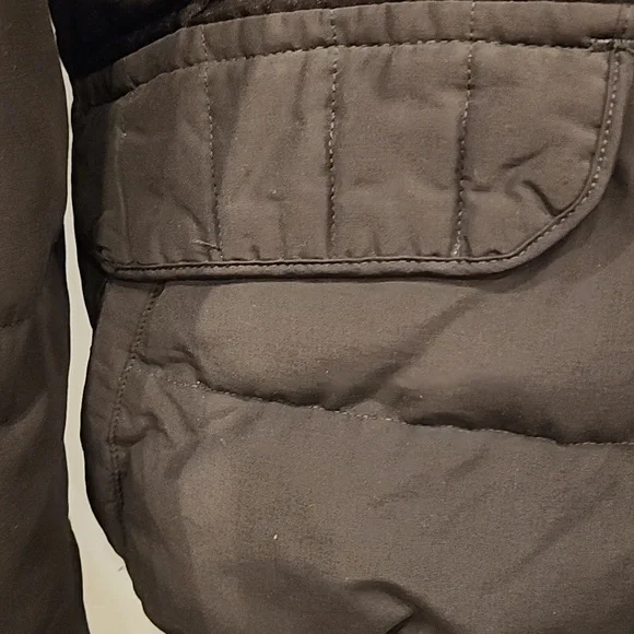 Levis Puffer coat with hood - Picture 7 of 14